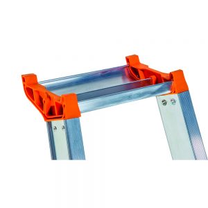 Layher - TOPIC 1064 Plattformleiter Detail Werkzeugschale