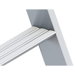 Layher - TOPIC 1064 Plattformleiter Detail Stufe